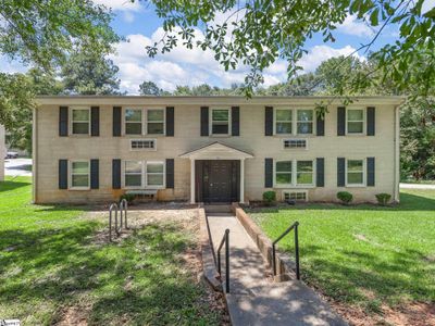 UNIT-14-B - 201 Chandler Drive, Condo with 2 bedrooms, 1 bathrooms and 1 parking in Gaffney SC | Image 1