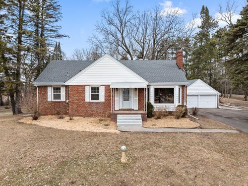 10032 Stillwater Ln N, Lake Elmo, MN, 55042-9404 | Card Image