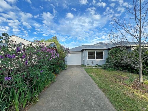 1101 Elm St, Ukiah, CA, 95482-3938 | Card Image