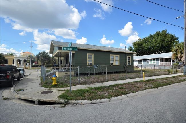 3009 N 13 Th St, House other with 2 bedrooms, 1 bathrooms and null parking in Tampa FL | Image 8