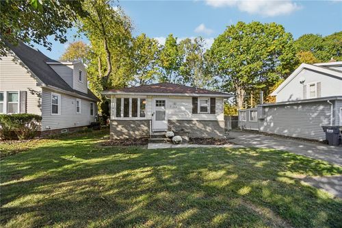 938 Whitlock Rd, Irondequoit, NY, 14609-1732 | Card Image