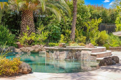 14 Dublin Ct, Pleasant Hill, CA, 94523-2513 | Card Image