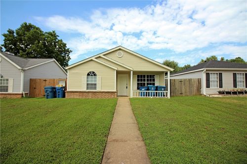 207 Se 17th St, Bentonville, AR, 72712-6645 | Card Image