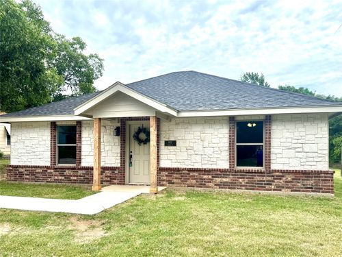 803 Hulme St, Bowie, TX, 76230-4209 | Card Image