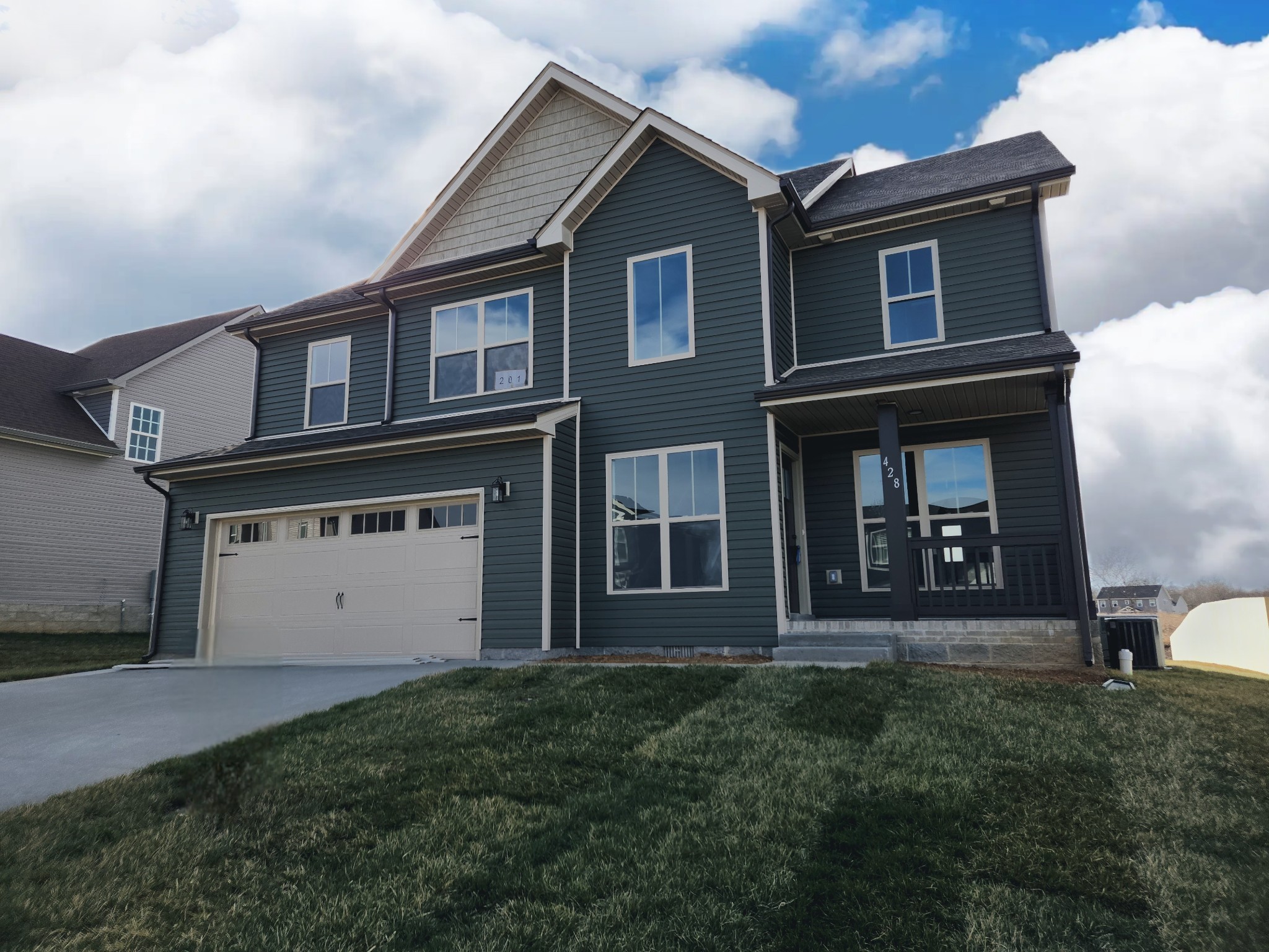 Pomeroy Dr, Clarksville, TN 37042