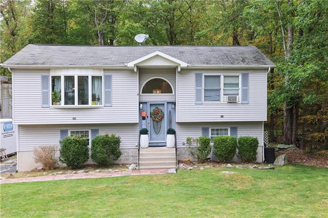 Belaire Dr, East Stroudsburg, PA 18301