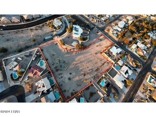 111 Bunker Dr, Lake Havasu City, AZ, 86403-6856 | Card Image