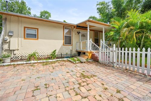 109 W Floribraska Ave, TAMPA, FL, 33603-5726 | Card Image