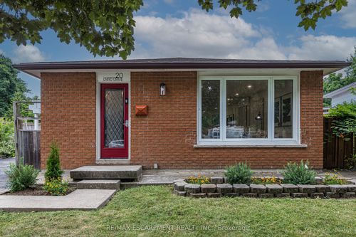 20 Laird Dr, Hamilton, ON, L8T4L7 | Card Image