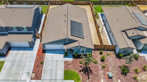 6003 Vespucci Ave, Bakersfield, CA, 93313-6460 | Card Image