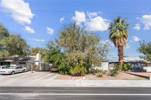 1809 E Saint Louis Ave, Las Vegas, NV, 89104-3730 | Card Image