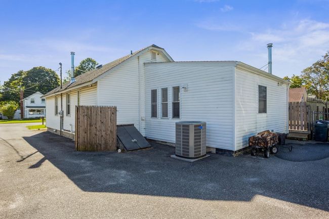 Back of house | Image 20