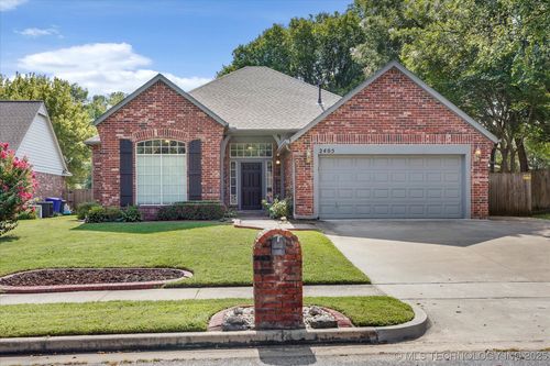 2405 S Willow Ave, Broken Arrow, OK, 74012-9448 | Card Image
