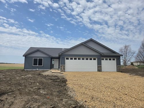 707 Council Court, Ellendale, MN, 56026 | Card Image