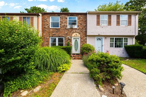 405-405 Village Dr, Bourne, MA, 02532-3900 | Card Image