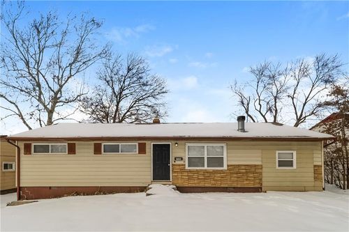 6108 E 149th St, Grandview, MO, 64030-4320 | Card Image