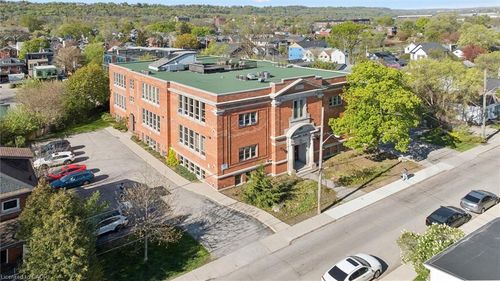36-357 Hunter St W, Hamilton, ON, L8P1S6 | Card Image