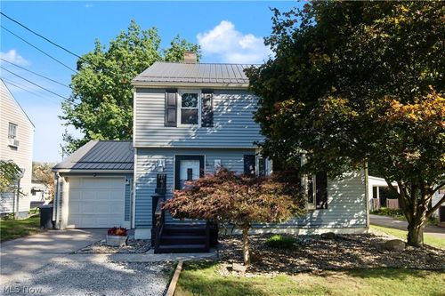 137 Wilson Ave, Niles, OH, 44446-1930 | Card Image