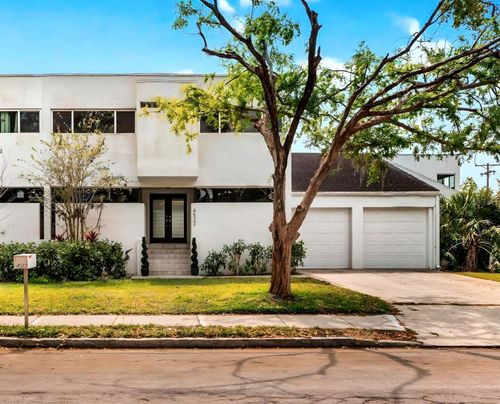 4522 W North B St, TAMPA, FL, 33609-2032 | Card Image