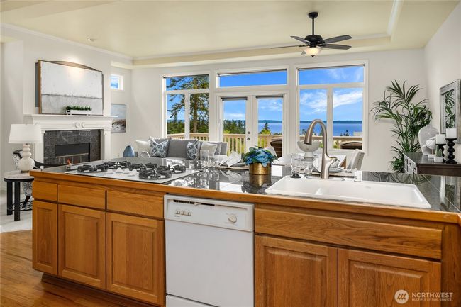 A3 - 6290 Harbour Heights Pkwy, Townhouse with 3 bedrooms, 4 bathrooms and null parking in Mukilteo WA | Image 14