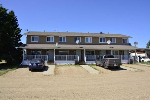 4906-4914 49 St, Berwyn, AB, T0H0E0 | Card Image