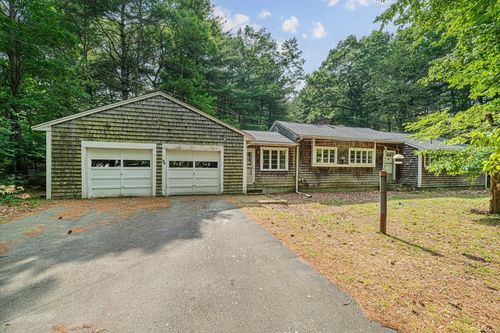 36 Grove St, Hanover, MA, 02339-2616 | Card Image