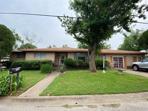 109 2nd St, Keene, TX, 76059-1905 | Card Image