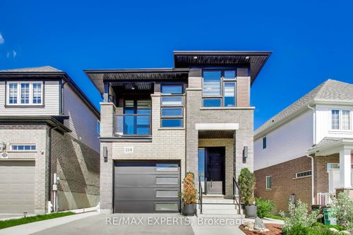 228 Woodbine Ave, Kitchener, ON, N2R1Y5 | Card Image