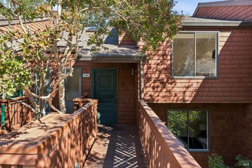1056 Susan Way, Novato, CA, 94947 | Card Image