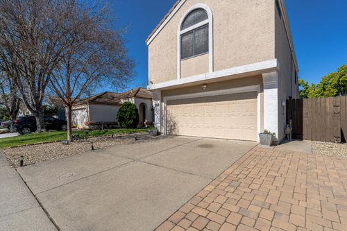 8809 Lemas Road, Sacramento, CA, 95828 | Card Image