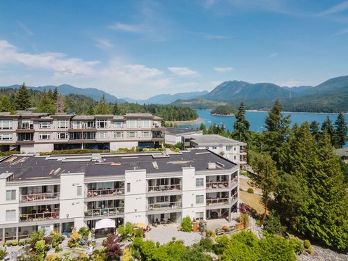 302-5780 Trail Ave, Sechelt, BC, V0N3A6 | Card Image