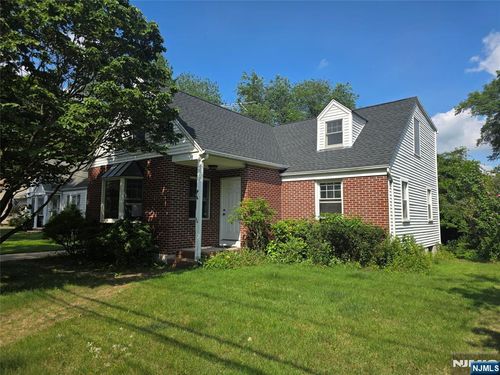 114 Brookside Ave, Cresskill, NJ, 07626-1411 | Card Image