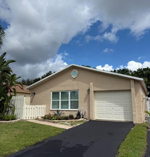 5159 Mirror Lakes Blvd, Boynton Beach, FL, 33472-1211 | Card Image