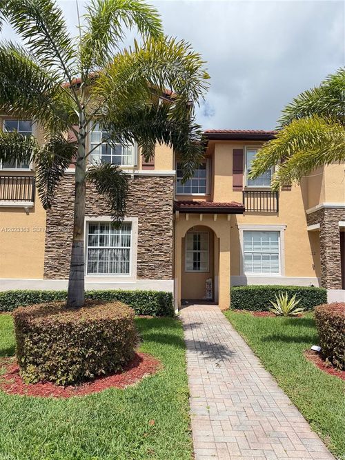111-22-3330 Ne 13th Circle Dr, Homestead, FL, 33033-6189 | Card Image