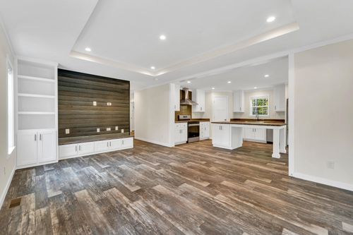 118 Champion Hill Rd, Effingham, NH, 03882-8302 | Card Image