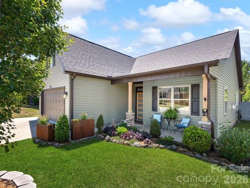200 Water Leaf Dr, Weaverville, NC, 28787-0360 | Card Image
