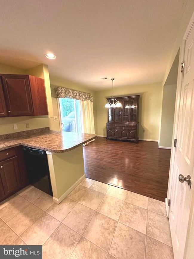 413 Park View Dr, Townhouse with 2 bedrooms, 3 bathrooms and null parking in HARRISBURG PA | Image 18