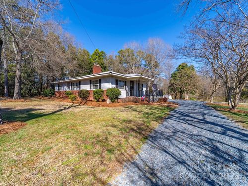 17118 Frog Pond Rd, Oakboro, NC, 28129-9524 | Card Image