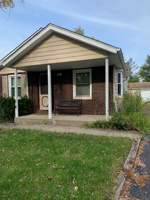 3882 Cambridge Drive, Park City, IL, 60085 | Card Image