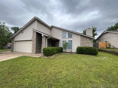 9058 E 94th St, Tulsa, OK, 74133-5659 | Card Image