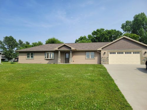 245 Sleepy Hollow Rd, FALL RIVER, WI, 53932-9584 | Card Image