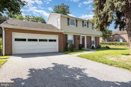 770 Colonial Ave, YORK, PA, 17403-3406 | Card Image