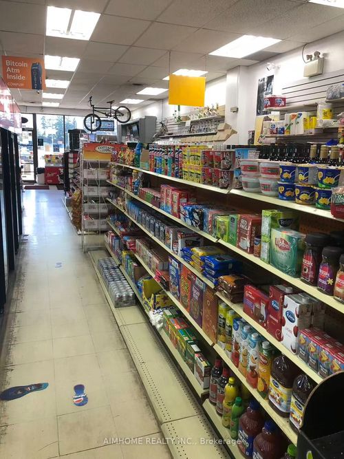 102-4396 King St E, Kitchener, ON, N2P2G4 | Card Image