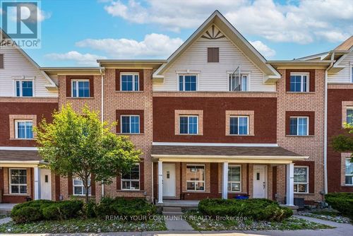 510-246 Spillsbury Drive, Peterborough (Otonabee Ward 1), ON, K9K0A1 | Card Image