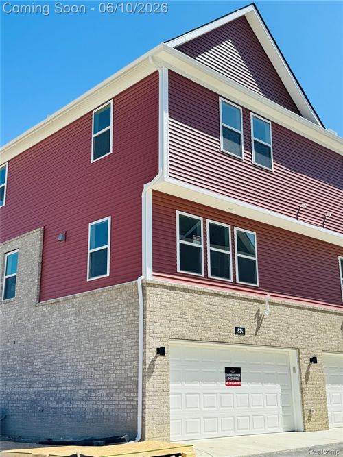 824 Huntley Ln, TROY, MI, 48085-3498 | Card Image