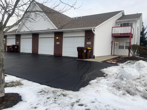 7315 Wallingford Way, Rockford, IL, 61107-2712 | Card Image