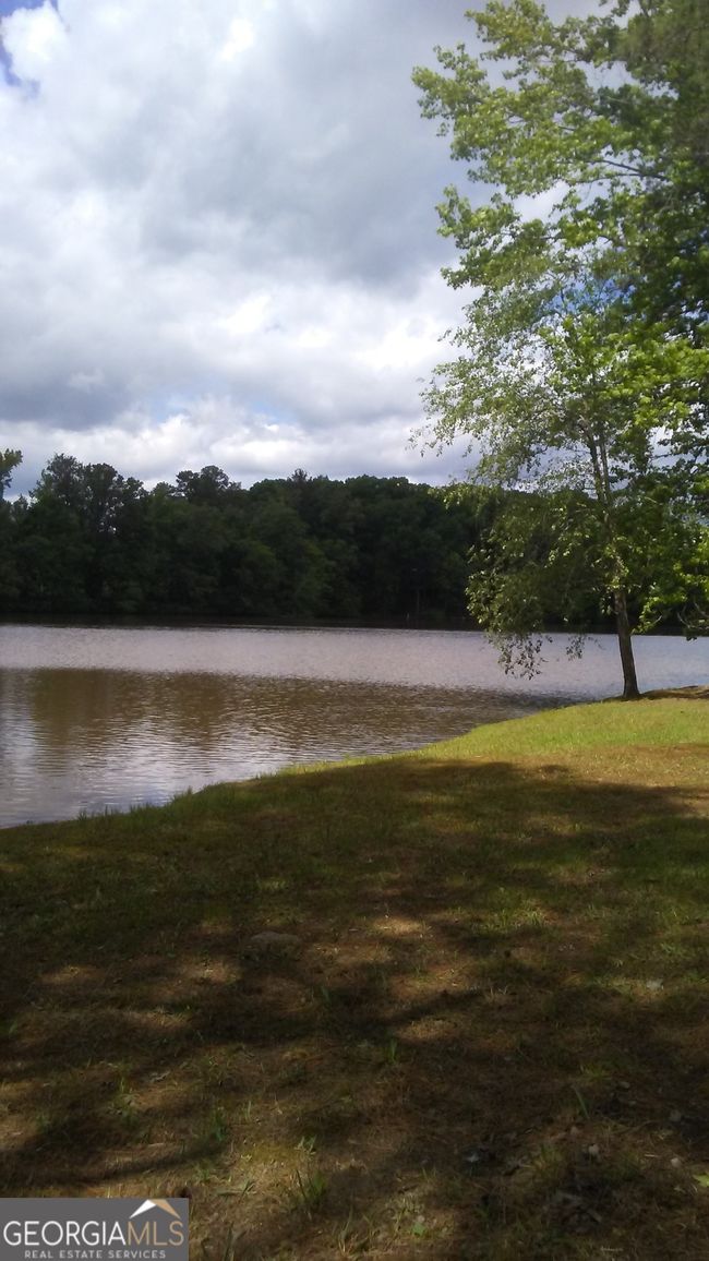 2467 Highway 138 Sw, House other with 5 bedrooms, 3 bathrooms and 2 parking in Conyers GA | Image 6