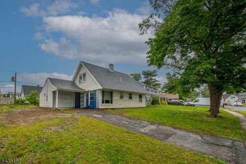 49 Belmont Ln, Willingboro, NJ, 08046-1633 | Card Image