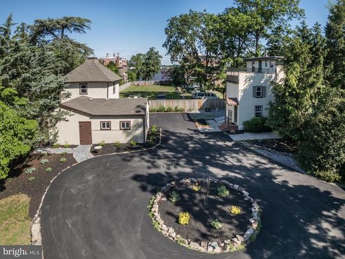 206 Carriage House Ln, RIVERTON, NJ, 08077-1120 | Card Image