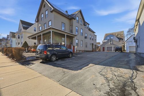 8 Lowell St, Worcester, MA, 01603-2607 | Card Image